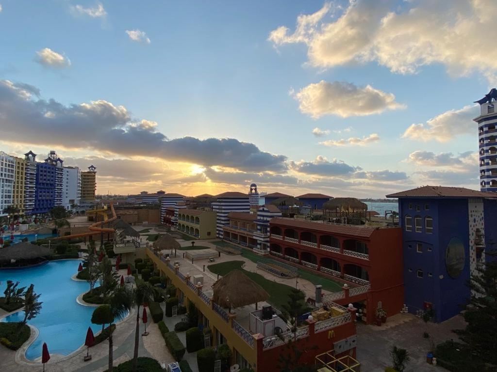 Porto Marina Resort Chalets Families Only El Alamein Exteriör bild