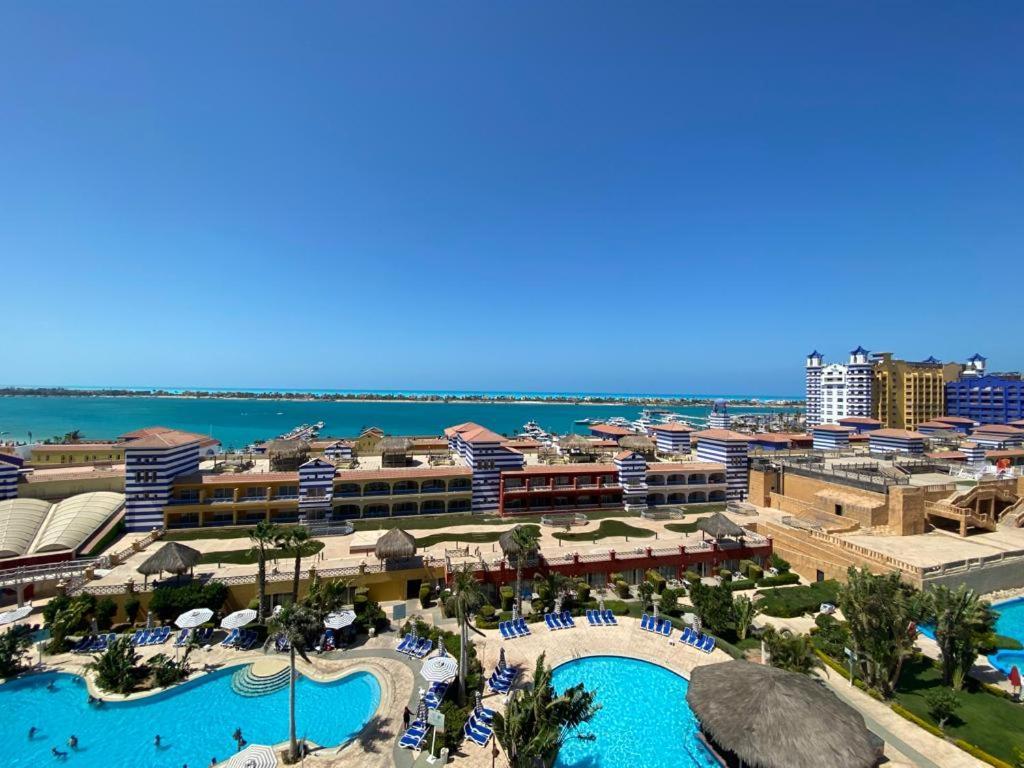 Porto Marina Resort Chalets Families Only El Alamein Exteriör bild