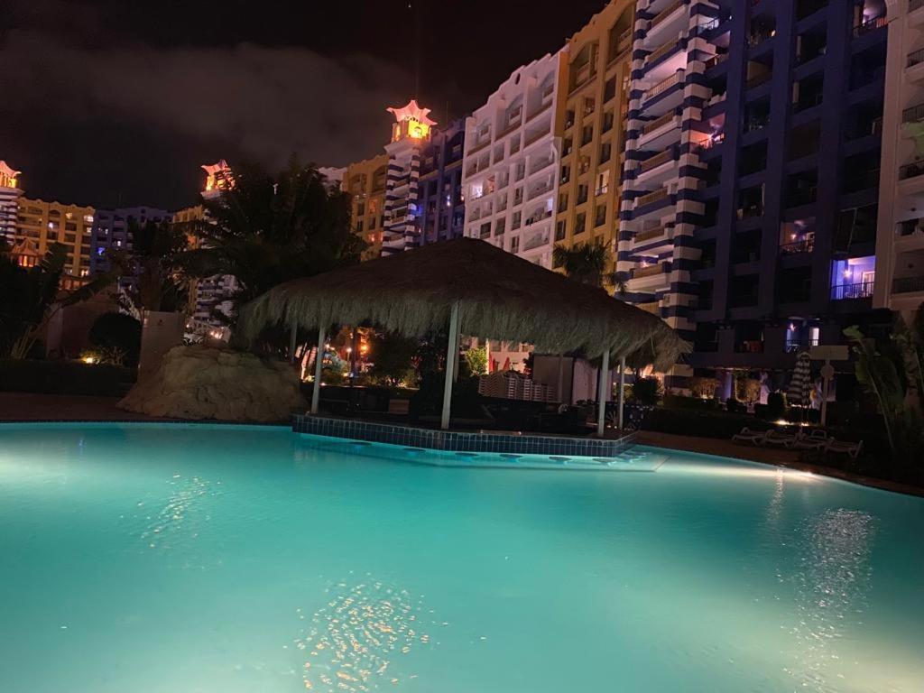 Porto Marina Resort Chalets Families Only El Alamein Exteriör bild