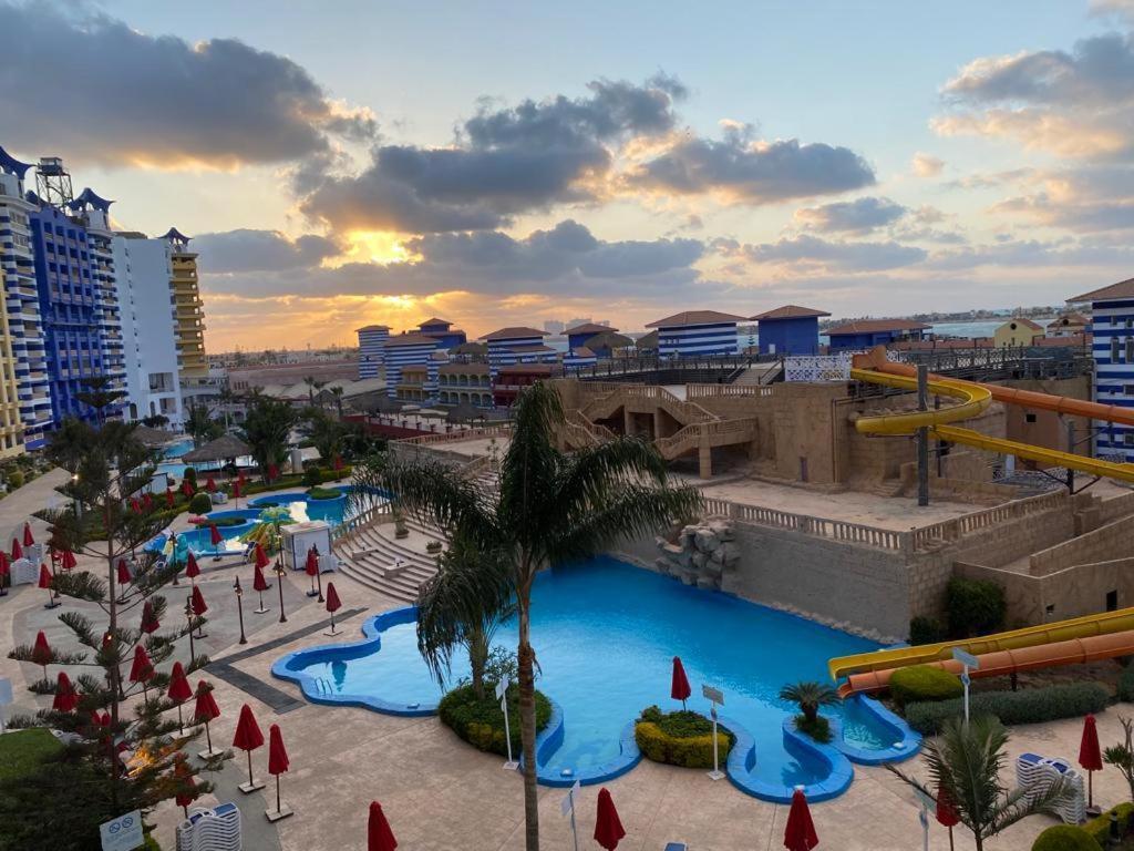 Porto Marina Resort Chalets Families Only El Alamein Exteriör bild
