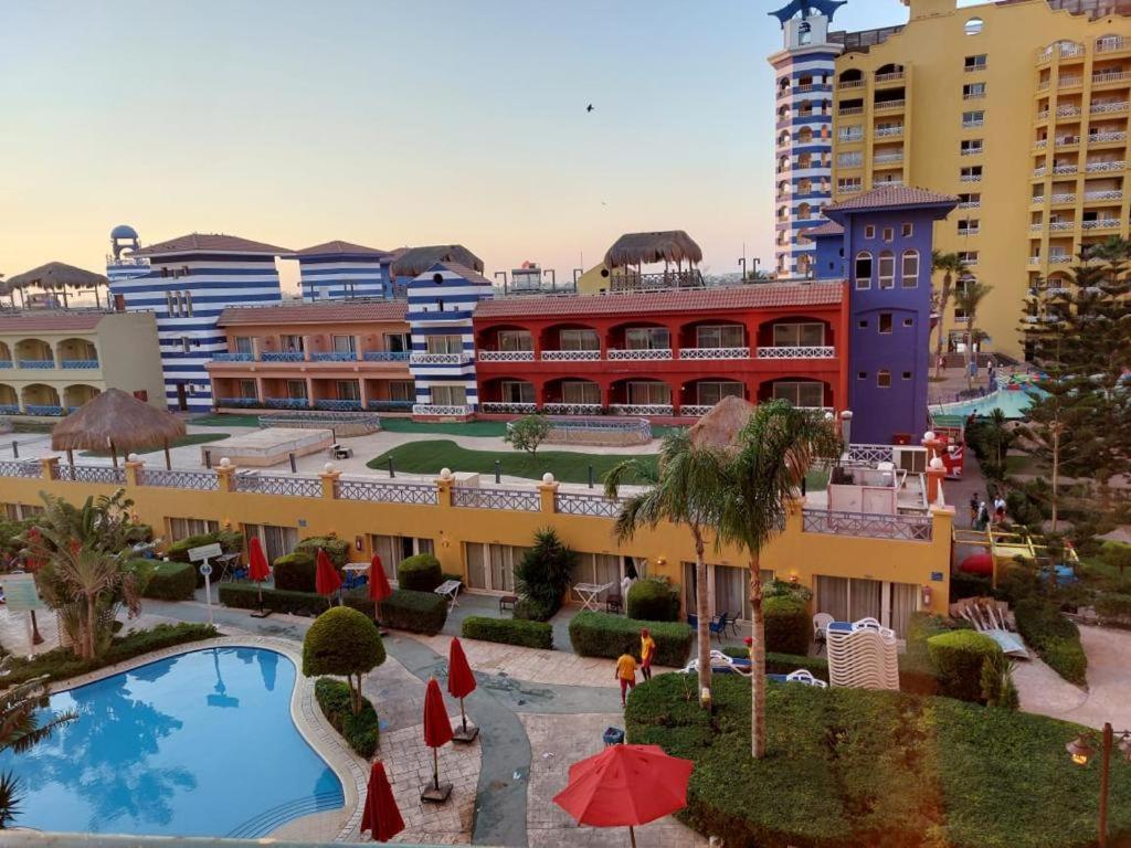 Porto Marina Resort Chalets Families Only El Alamein Exteriör bild