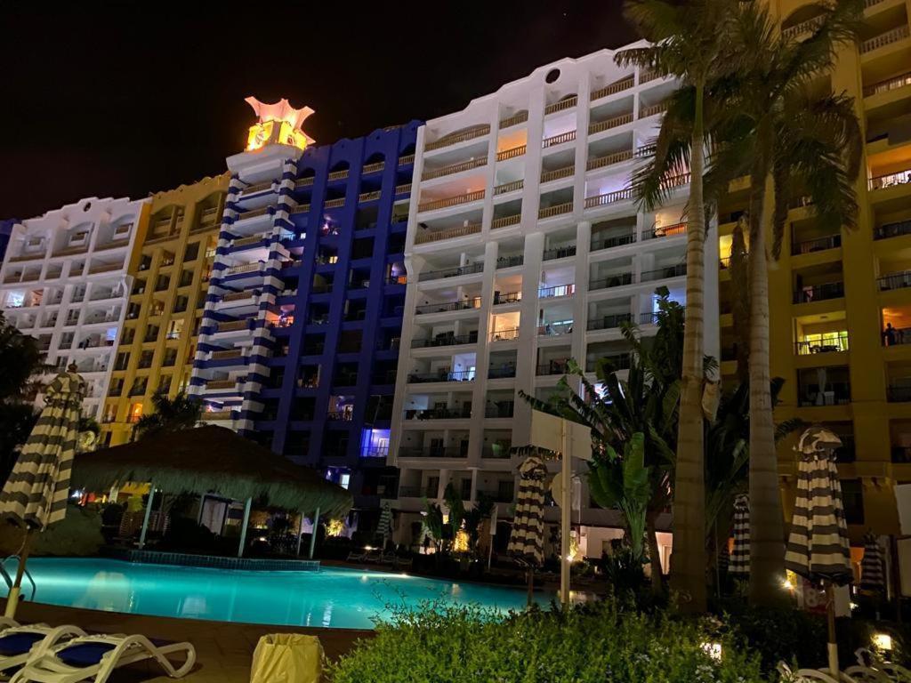 Porto Marina Resort Chalets Families Only El Alamein Exteriör bild